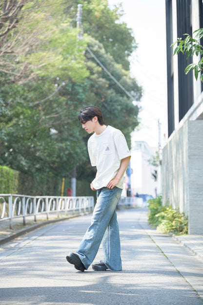 2026＊刺繍Tシャツ（ホワイトベージュ）